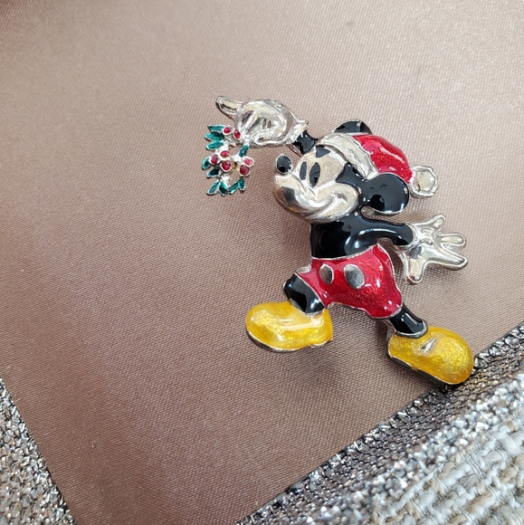 Vintage Disney Mickey Mistletoe Christmas Pin - Picture 6 of 7